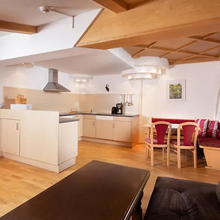 Gaestehaus Vorderegger Гостевой дом Вальд (Пинцгау)